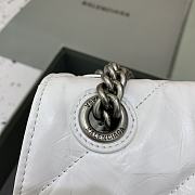 Balenciaga Crush Medium Chain Bag Quilted In White size 31x20x12 cm - 4