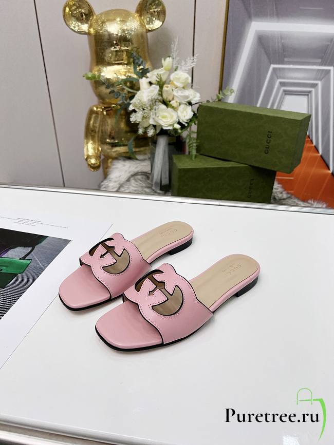 Gucci Women's Interlocking G Cut-Out Slide Sandal Pink - 1