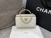 Chanel Vanity Case with Top Handle White size 17x9.5x8 cm - 1