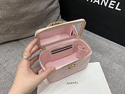 Chanel Vanity Case with Top Handle Pink size 17x9.5x8 cm - 5