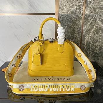 Louis Vuitton Alma BB Yellow Epi Leather size 23.5 x 17.5 x 11.5 cm