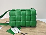 Bottega Veneta Padded Cassette Green Leather Silver Hardware 25x15x4 cm - 5