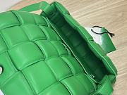 Bottega Veneta Padded Cassette Green Leather Silver Hardware 25x15x4 cm - 4