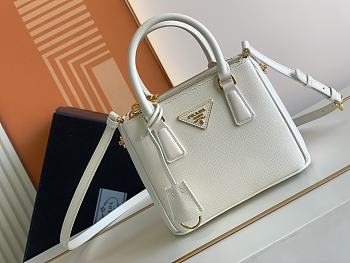 Prada Galleria Saffiano Leather Mini-Bag White size 20x15x9.5 cm