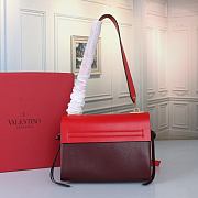 Valentino Garavani V-Ring Small Shoulder Bag Red size 24 x 16 x 10 cm - 6