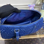 Louis Vuitton City Keepall Blue M21448 size 27 x 17 x 13 cm - 5