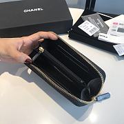 Chanel 19 Zipped Wallet Black Lambskin Quilted size 16.5 x 9 cm - 4