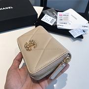 Chanel 19 Zipped Wallet Beige Lambskin Quilted size 16.5 x 9 cm - 6
