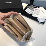 Chanel 19 Zipped Wallet Beige Lambskin Quilted size 16.5 x 9 cm - 3