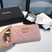 Chanel 19 Zipped Wallet Pink Lambskin Quilted size 16.5 x 9 cm - 1
