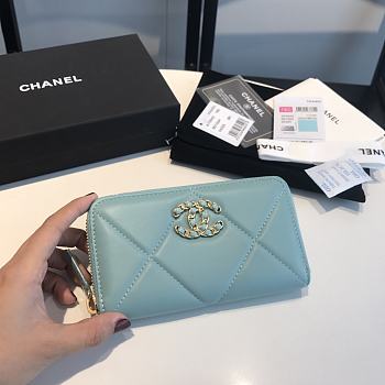 Chanel 19 Zipped Wallet Blue Lambskin Quilted size 16.5 x 9 cm