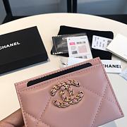 Chanel 19 Card Holder Pink Lambskin Quilted size 7.5 x 11 cm - 5