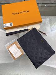 Louis Vuitton Pochette Melanie MM Black/Red size 23 x 16 x 2cm - 5
