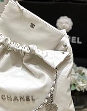 Chanel 22 Handbag White Shiny Calfskin & Silver-Tone Metal AS3260 39x42x8 cm - 4