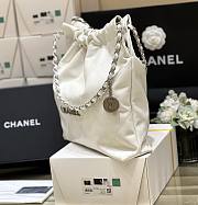 Chanel 22 Handbag White Shiny Calfskin & Silver-Tone Metal AS3260 39x42x8 cm - 3