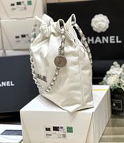 Chanel 22 Small Handbag White Shiny Calfskin & Silver-Tone Metal 35x37x7cm - 6