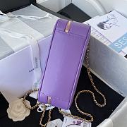 Chanel Vanity Case in Purple Lambskin AS3319 size 16x20.5x7.5 cm - 6