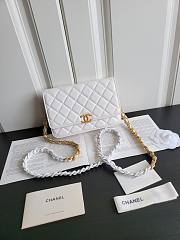 Chanel WOC White Lambskin size 12 x 19 x 3.5 cm - 1
