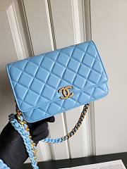 Chanel WOC Blue Lambskin size 12 x 19 x 3.5 cm - 2