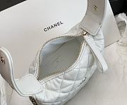 Chanel Pouch White Lambskin & Golden-Tone Metal 16x16x5.5 cm - 3