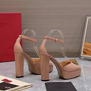 Valentino Open Toe Pump With One Stud Platform Beige Patent Leather 120 mm - 4