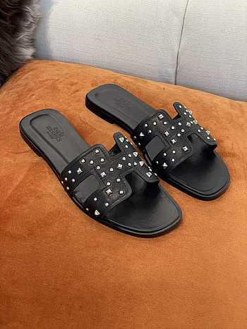 Hermès Oran Stud h cut-out sandals in calf leather Black