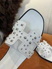 Hermès Oran Stud h cut-out sandals in calf leather White - 5