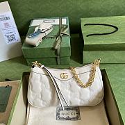 Gucci GG Matelassé Handbag White 735049 size 25x15x8 cm - 1