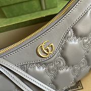 Gucci GG Matelassé Handbag Gray 735049 size 25x15x8 cm - 4