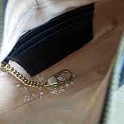 Gucci GG Marmont Half-Moon-Shaped Mini Bag Black size 21 x 11 x 5 cm  - 6