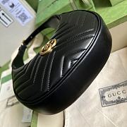 Gucci GG Marmont Half-Moon-Shaped Mini Bag Black size 21 x 11 x 5 cm  - 4