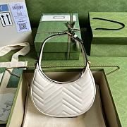 Gucci GG Marmont Half-Moon-Shaped Mini Bag White size 21 x 11 x 5 cm - 2