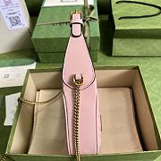 Gucci GG Marmont Half-Moon-Shaped Mini Bag Pink size 21 x 11 x 5 cm - 3