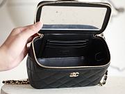 Chanel Top Handle Vanity Case With Chain Black size 17x9.5x8 cm - 2