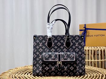 Louis Vuitton Onthego Size : 25 x 19 x 11.5cm Size : 35 x 27 x 14cm