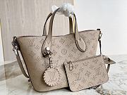 LV Blossom PM Beige/Grey Mahina Leather M21849 size 20x20x12.5 cm - 1