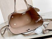 LV Blossom PM Beige/Grey Mahina Leather M21849 size 20x20x12.5 cm - 6