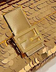 Fendi Baguette 1997 Gold Leather & Sequinned Bag 27x5x14 cm - 6