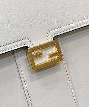 Fendi Peekaboo Iseeu Medium Tote Bag White size 33.5x13x25.5 cm - 3