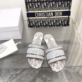 Dior Slide D-Lite Bag White Dior Around the World Stella Embroidery