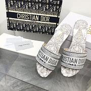 Dior Slide D-Lite Bag White Dior Around the World Stella Embroidery - 4