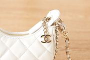 Chanel Clutch With Chain White Lambskin & Shiny Light Gold Metal - 3