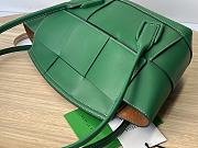 Bottega Veneta Small Arco Green Leather Size 33 x 21 x 9 cm - 3