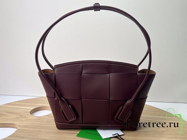 Bottega Veneta Small Arco Burgundy Leather Size 33 x 21 x 9 cm - 1