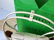Bottega Veneta Small Arco White Leather Size 33 x 21 x 9 cm - 5