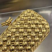 Bottega Veneta Knot Gold size 19 x 11.5 x 5 cm - 2