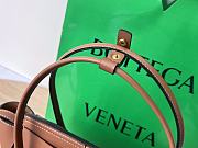 Bottega Veneta Mini Arco Brown Leather with Strap 29x16x6 cm - 6