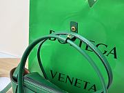 Bottega Veneta Mini Arco Green Leather with Strap 29x16x6 cm - 6