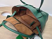 Bottega Veneta Mini Arco Green Leather with Strap 29x16x6 cm - 3