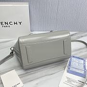 Givenchy Mini Antigona Bag Silver Leather 23 x 27 x 13 cm - 4
